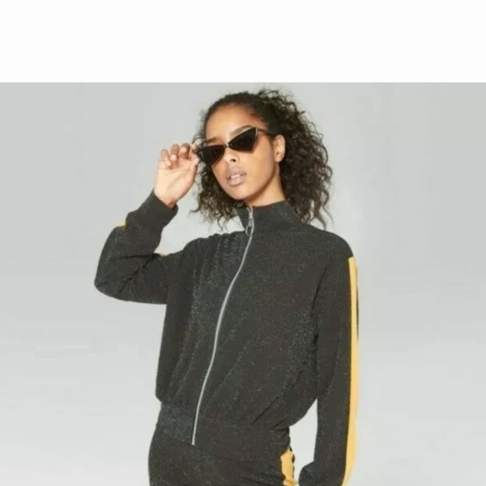 WILD FABLE BLACK SPARKLE JOGGER STYLE BOMBER LIGHT JACKET. MEDIUM SIZE. PRE-OWNE